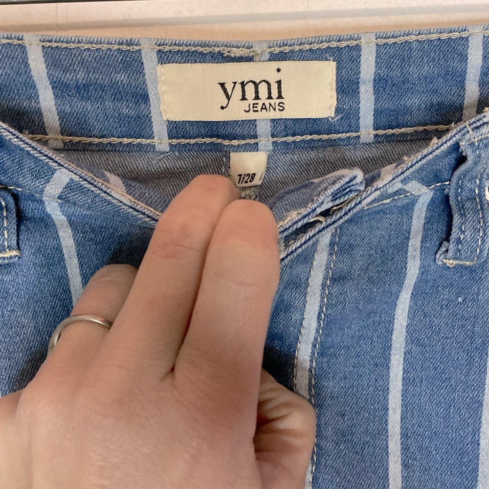 NWT YMI Junior Mid-Rise Striped Mini Skirt - Picture 4 of 4